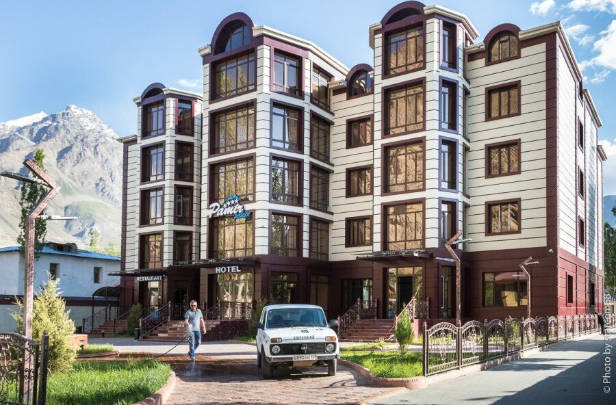 Отель "Pamir Palace Hotel" в Хороге