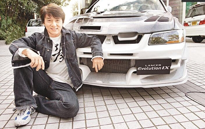 Джеки Чан и компания Lancer Evolution IX