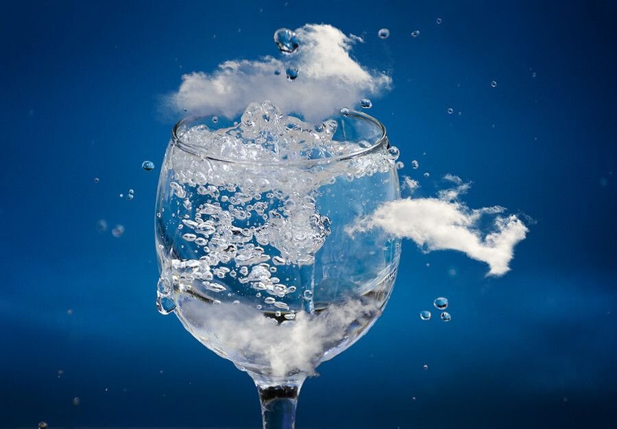 вода