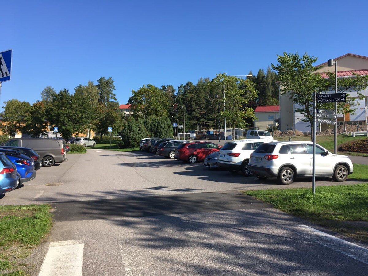 Типичная парковка