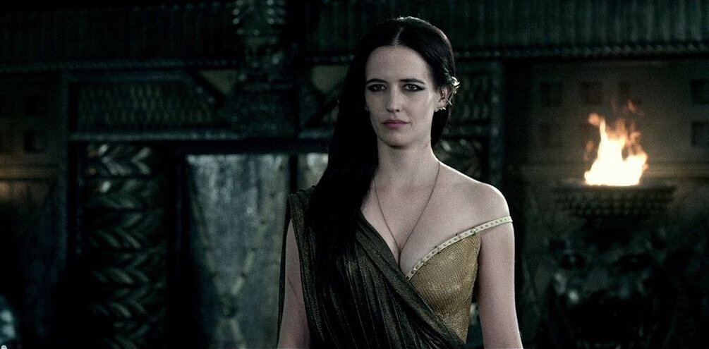 Актриса Ева Грин, кадр из кинофильма «300. Расцвет империи»