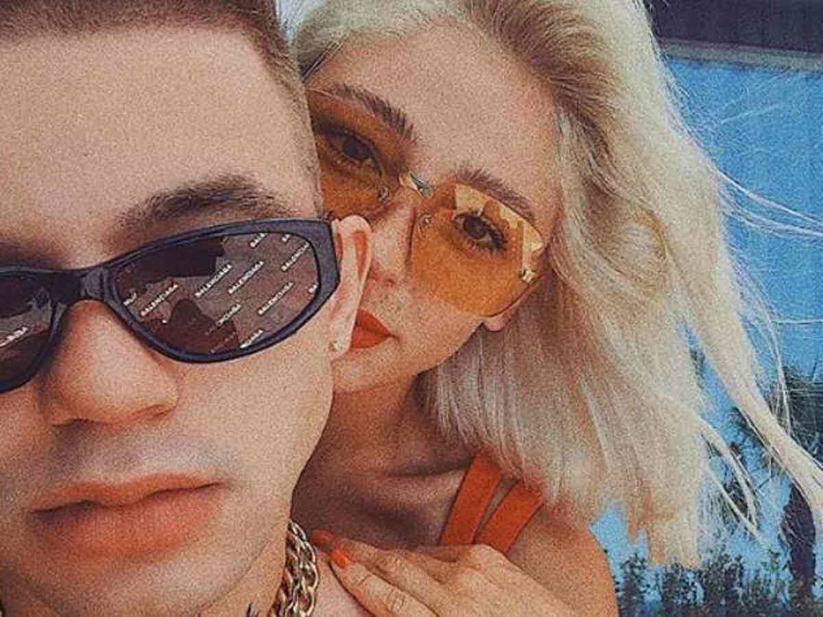 Девушка сообщила, что они развелись еще в марте.