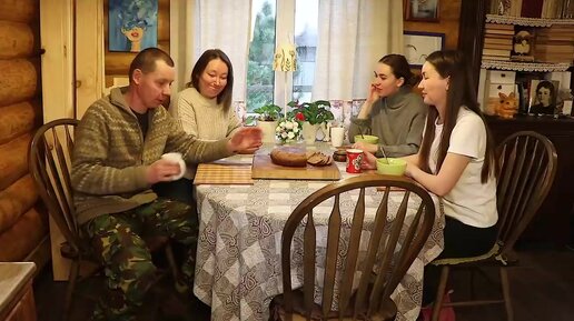 Теперь и городские красотки хотят жить с нами в деревне! Деревня блогеров расширяется