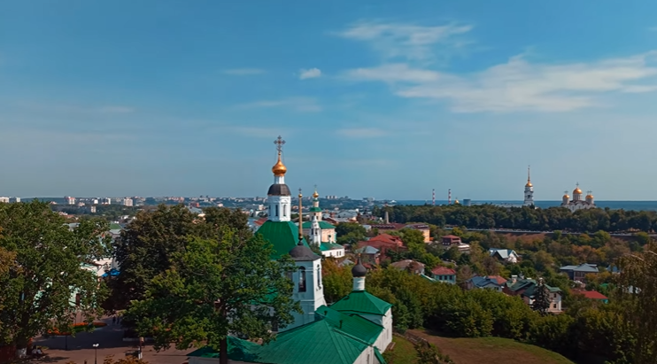 Вид на город со смотровой площадки