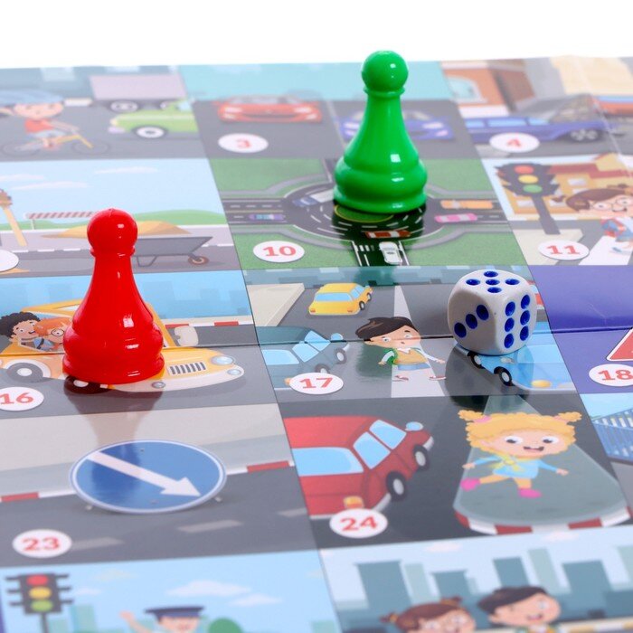 «Обожаю настольные игры в центре. Мы всегда весело проводим время, общаемся, осваиваем новые навыки и делимся опытом. Это очень круто » - делится подросток Мария.