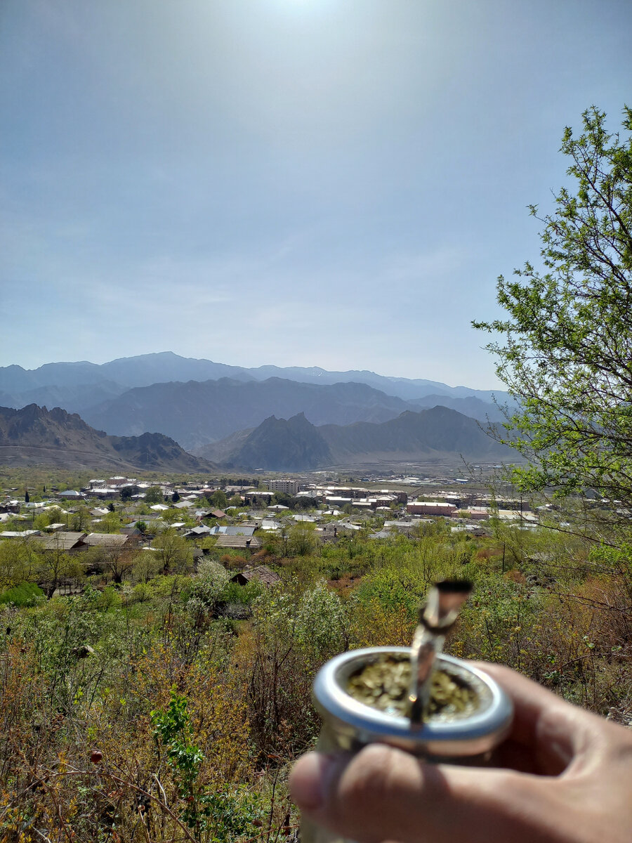 Проснулся в палатке, пью Йерба Ма́те