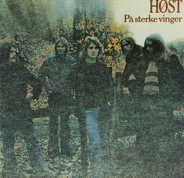 Обложка альбома (здесь и далее - изображения из Интернета)