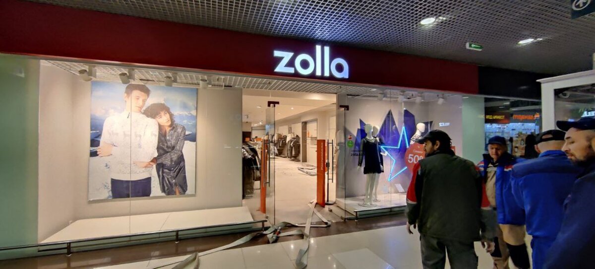    В Нижневартовске из-за пожара эвакуировали посетителей ТЦ «Европа-Сити»