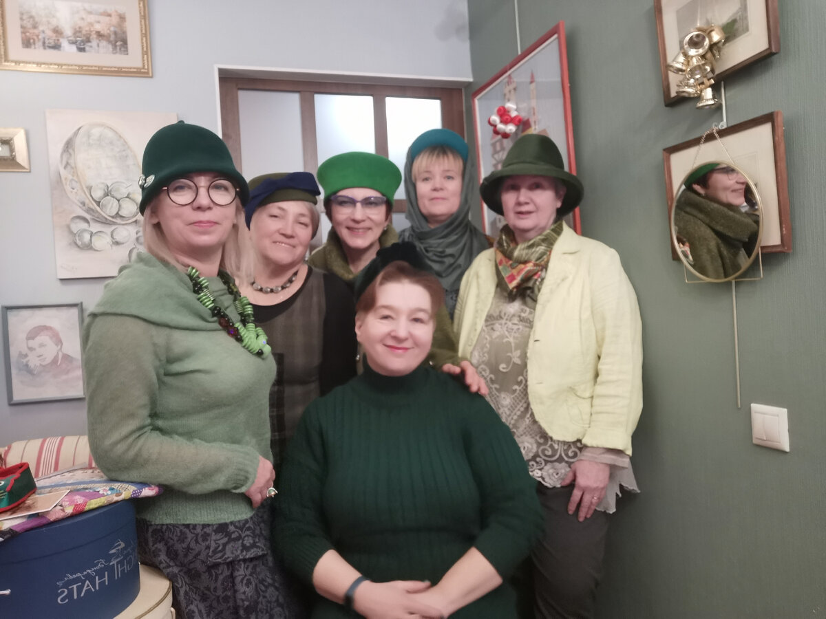 Практически слет юных Василис, только ещё лучше. Фото автора