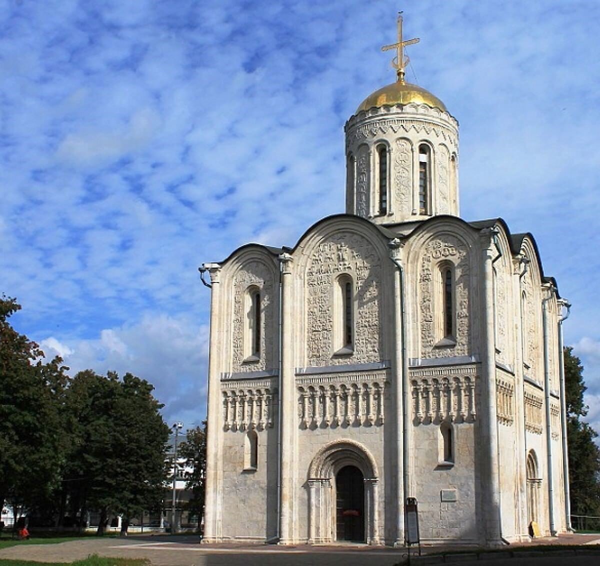 Какие памятники архитектуры из перечисленных