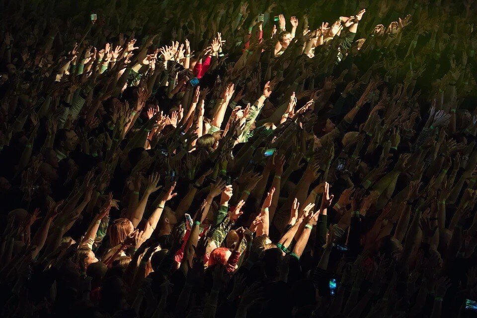     Организатор концерта в клубе в центре Москвы опроверг информацию о потасовке с пострадавшими Мария ЛЕНЦ