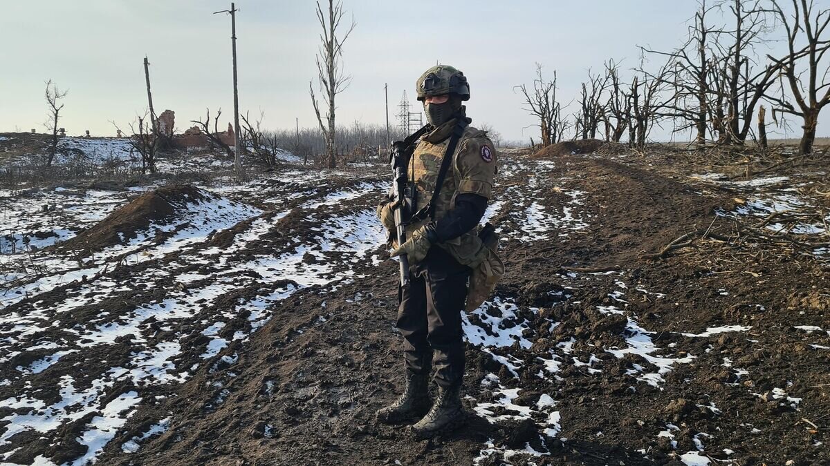    Боец группы "Вагнер" в Артемовске в ДНР© РИА Новости