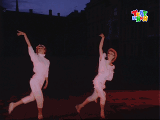 Кадр из кинофильма "Выше радуги"