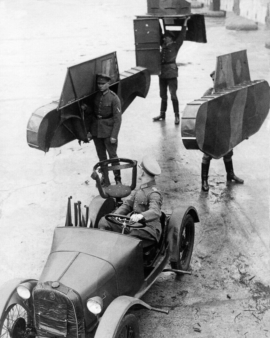 На маневрах рейхсвера, 1920-е годы.