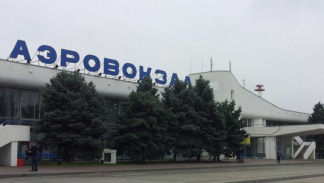     ООО «Аэро-Сити» отказалось от кассационной жалобы по делу о спорных участках земли на территории старого аэропорта Ростова, сведения об этом появились в картотеке арбитражных дел.