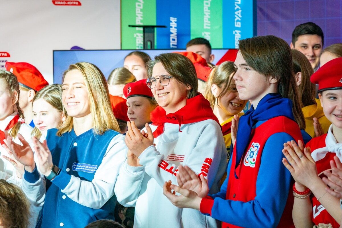    В Югре торжественно открыли первичное отделение Российского движения детей и молодежи «Движение первых»