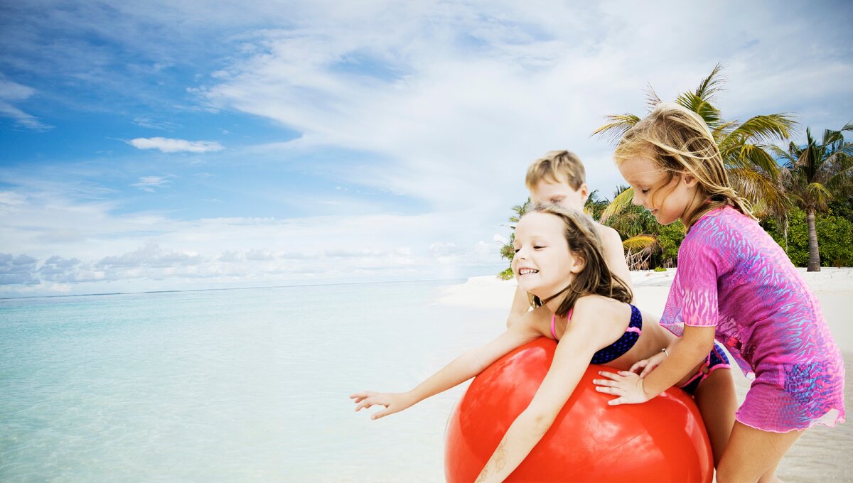 Мальдивы с семьей двойняшки. Мальдивы родители. Дети обмен впечатление. Leisure Holiday with Beauty.