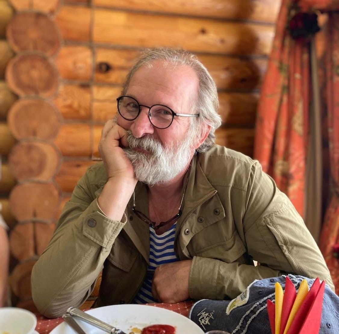 По словам артиста, пока никакой информации о продолжении съемок сериала нет.