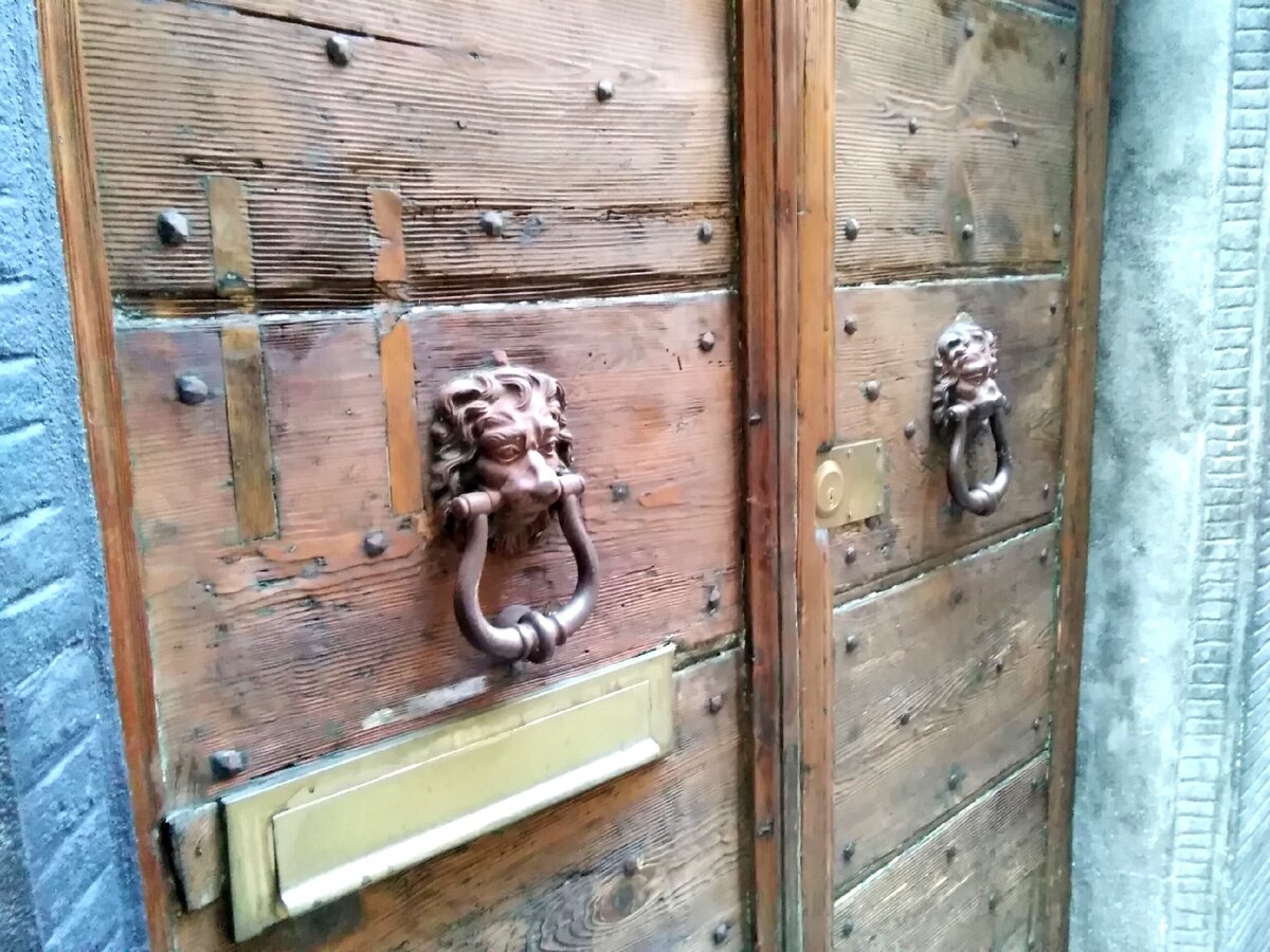 Римские двери, фото автора 