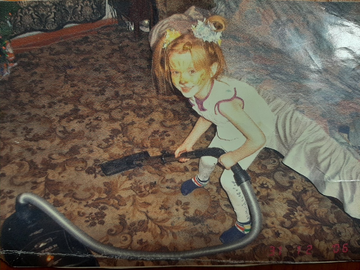 Маленькая Лиза перед новым годом в аквагриме