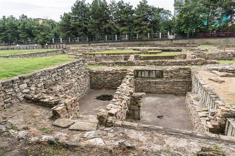 Древний город