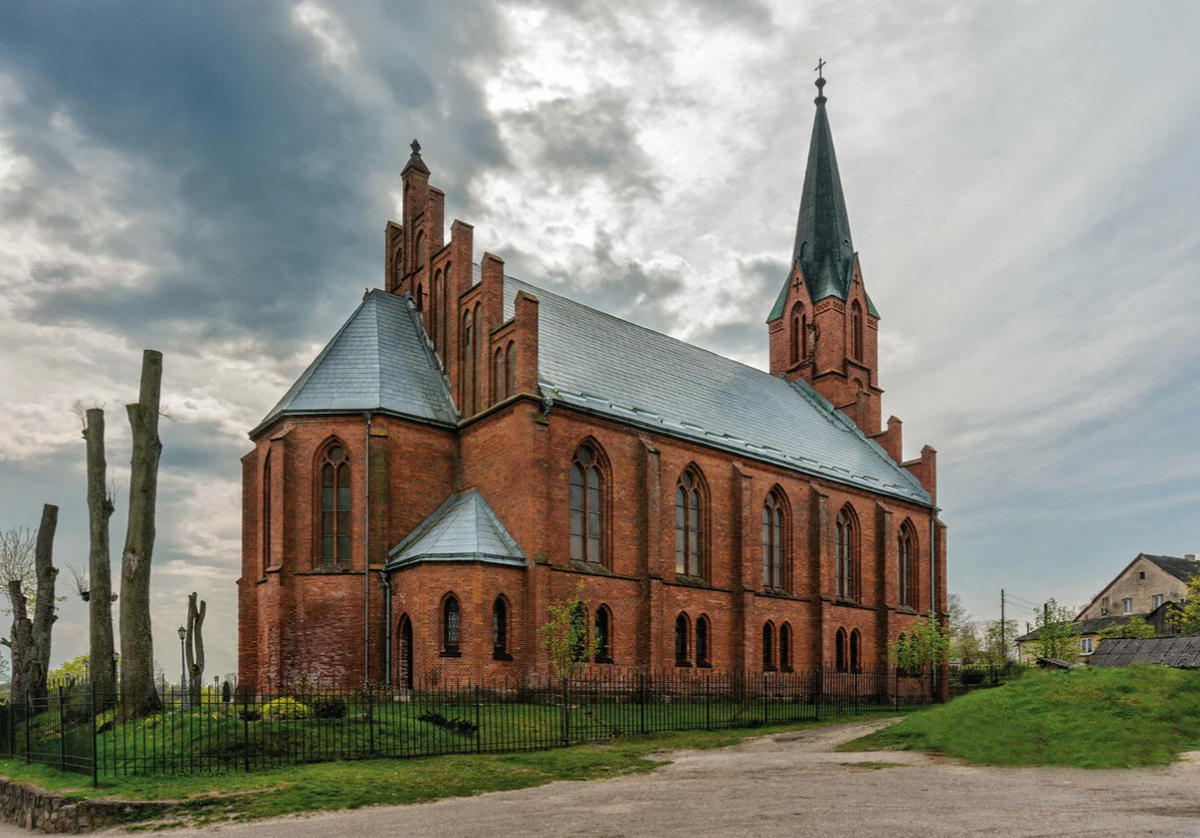 Кирха Лазденена / церковь Петра и Павла. Фото: kaliningradinfo.ru