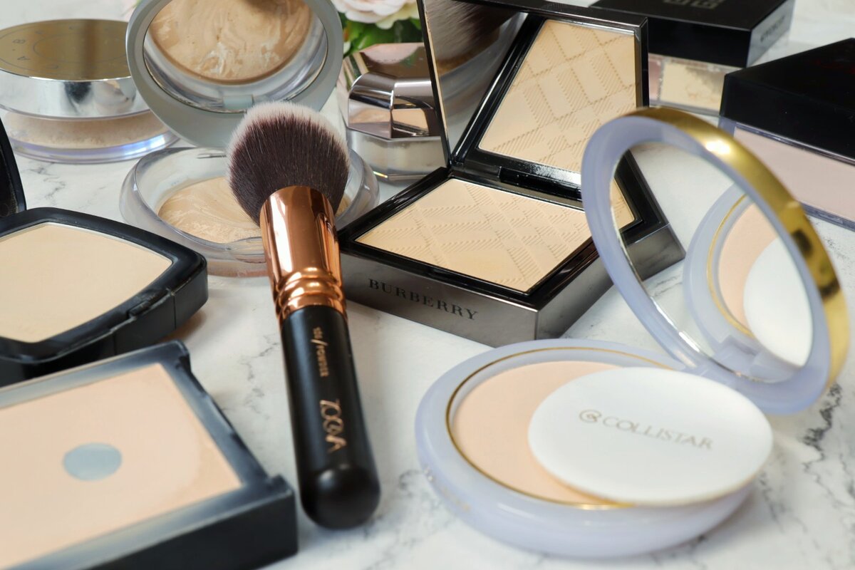 При использовании пудры важны не только сама пудра, но и способ ее нанесения