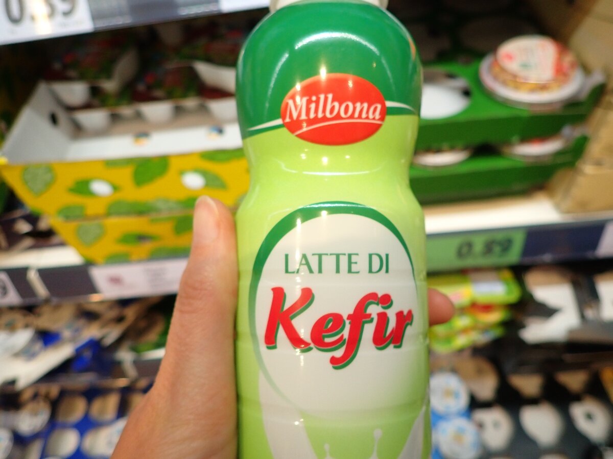 Итальянский кефир. Супермаркет Lidl, Корнаредо (Милан). Фото автора