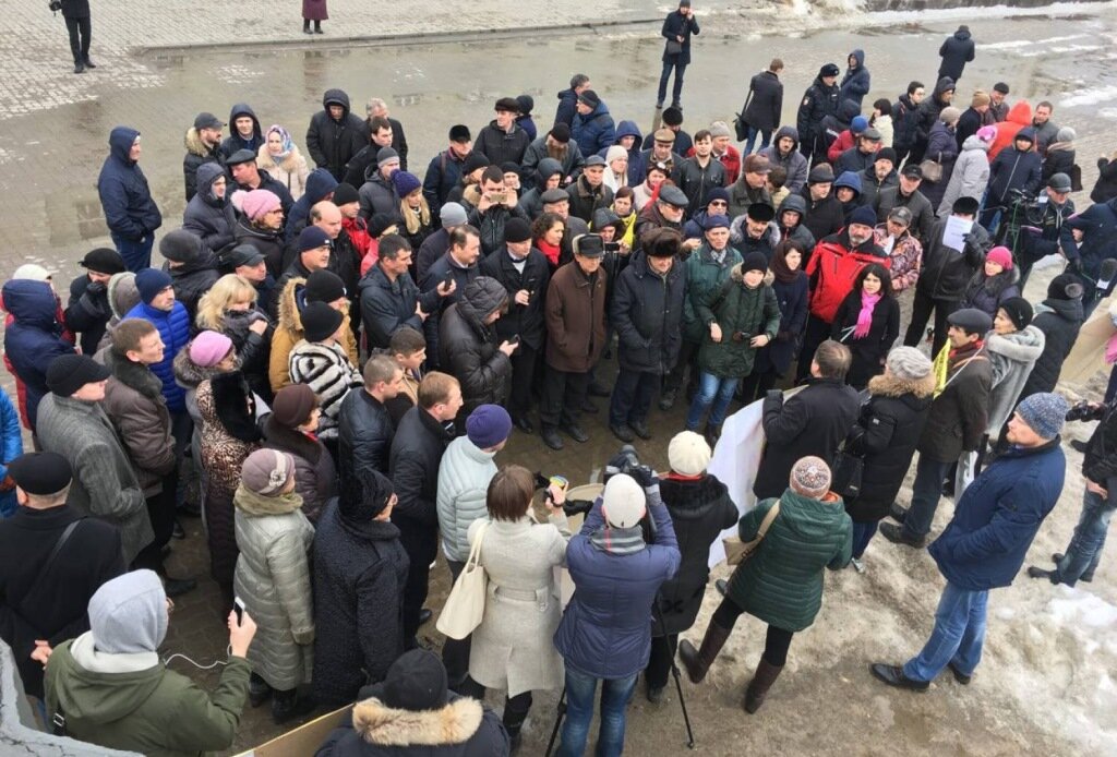 Последние появившиеся новости. Последние появившиеся новости. Последние появившиеся новости. Последние появившиеся новости. Огромная очередь в поликлинике.