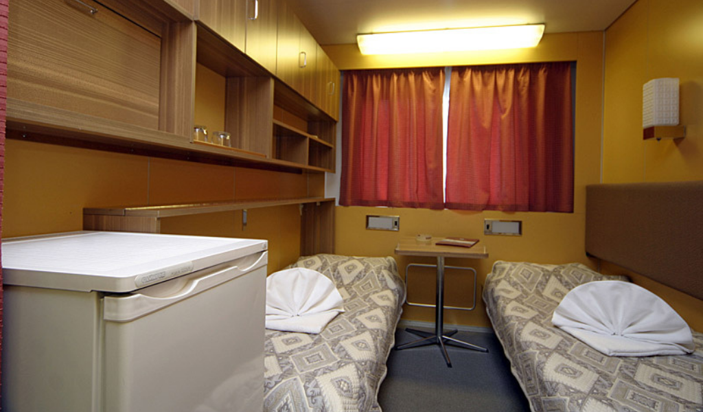 Каюта на теплоходе "Леонид Соболев"