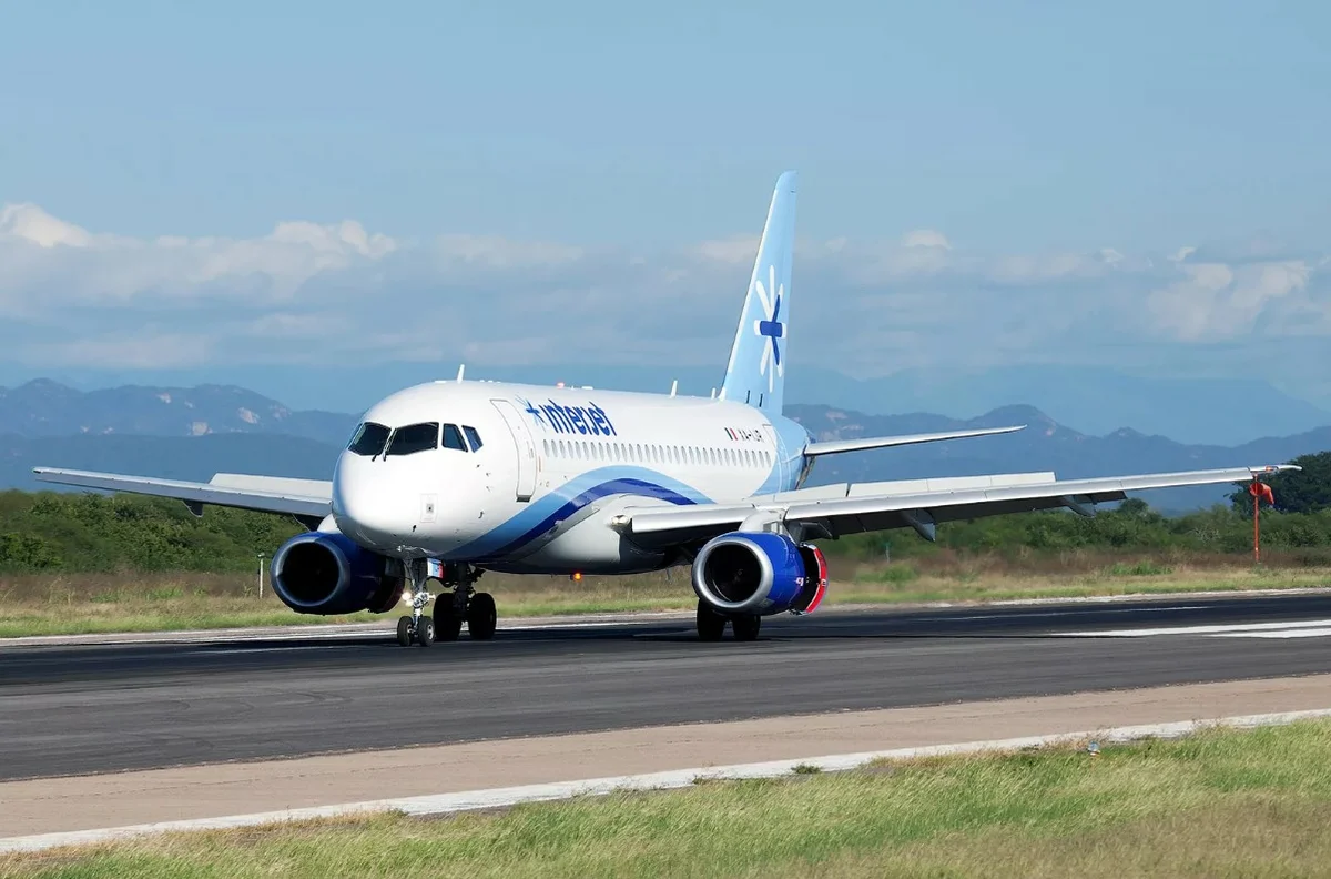 Sukhoi superjet 100 пассажирские самолеты