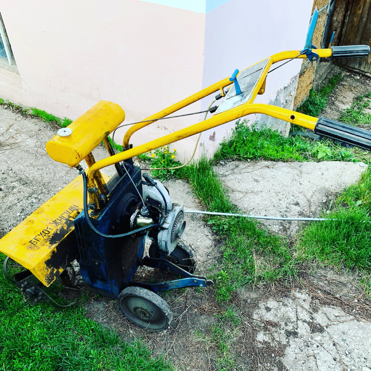 Роман Романчев  youtube.com/channel/UCsB2xBc8KBVfKCueALG_Bng