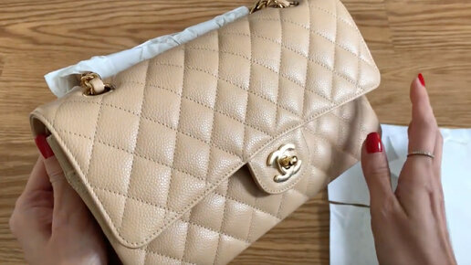 ⭐️ НОВАЯ СУМКА ОТ CHANEL, которую хотят абсолютно все! А вы что думаете? 👜