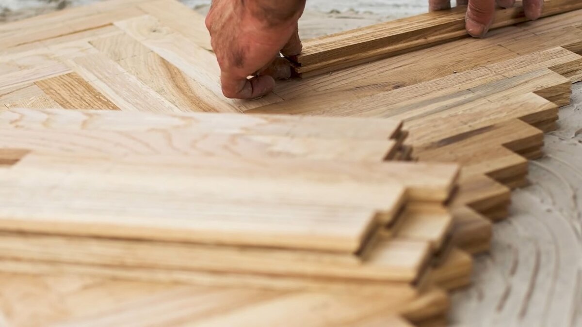 Светлый паркет 