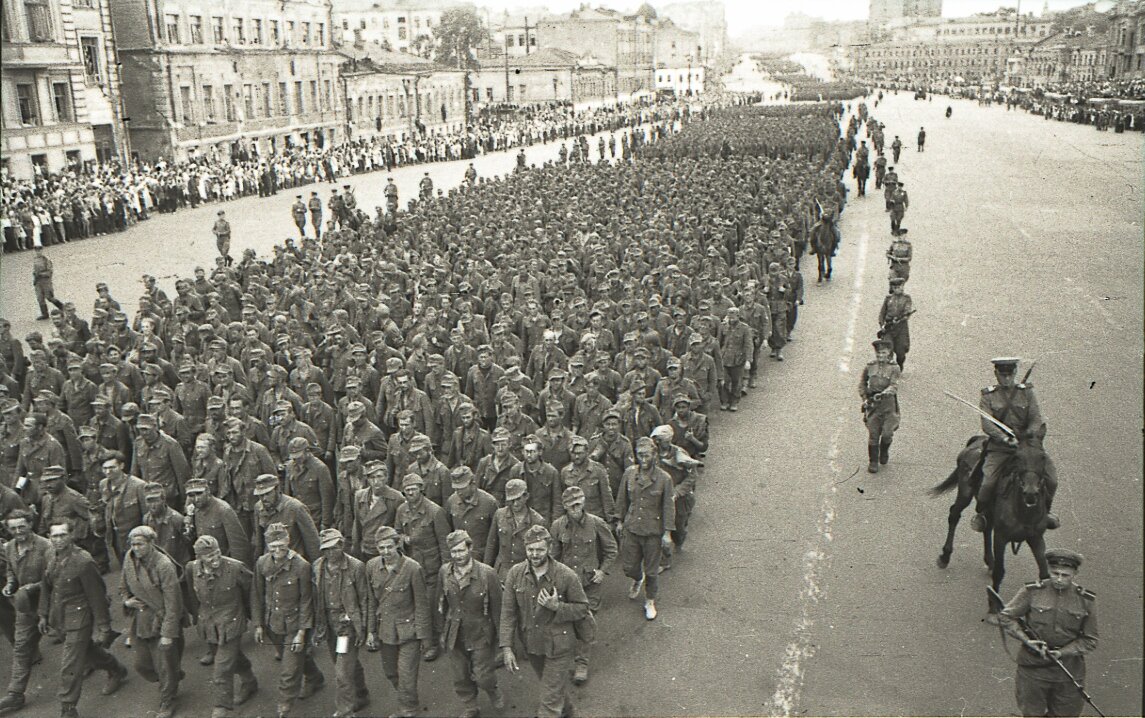 "Парад по побежденных" в Москве