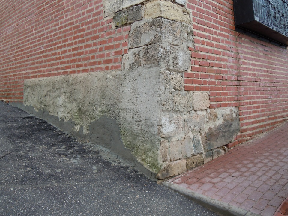  23 октября 2011 г. Здесь внимание будет больше направлено на состояние кладки кремля.-17