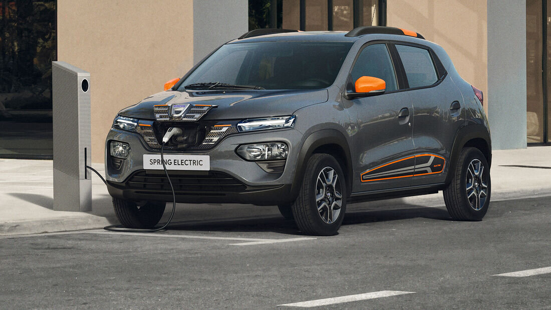 Dacia Spring поражала необычайно низкой ценой - всего 11000 евро!