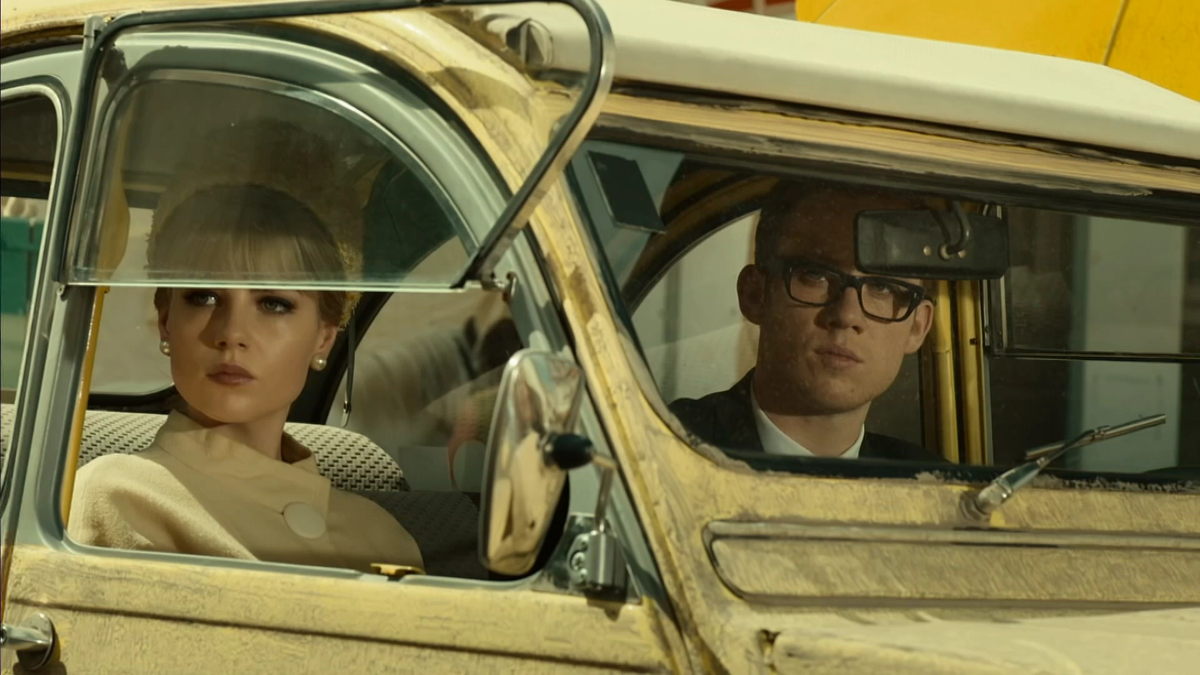 кадр из сериала.