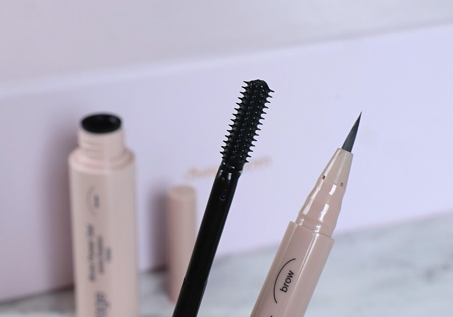 Я вообще очень люблю гели и маркеры для бровей, с ними брови получаются аккуратными, максимально ухоженными и натуральными