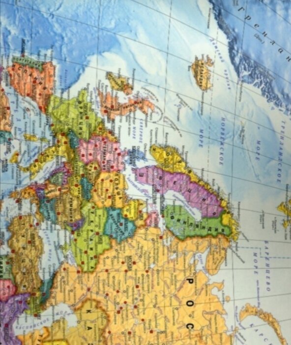 Карта Европы, направление карты восток-запад, такое в интернете не найдешь.