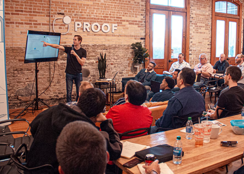 70% успеха обучающих тренингов зависит не от бизнес-тренера, а от ученика. Фото автора Mattew Osborn Unsplash, используется по лицензии Unsplash License 