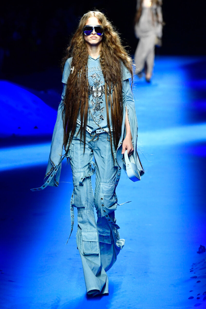   Blumarine весна-лето 2023LEGION-MEDIA