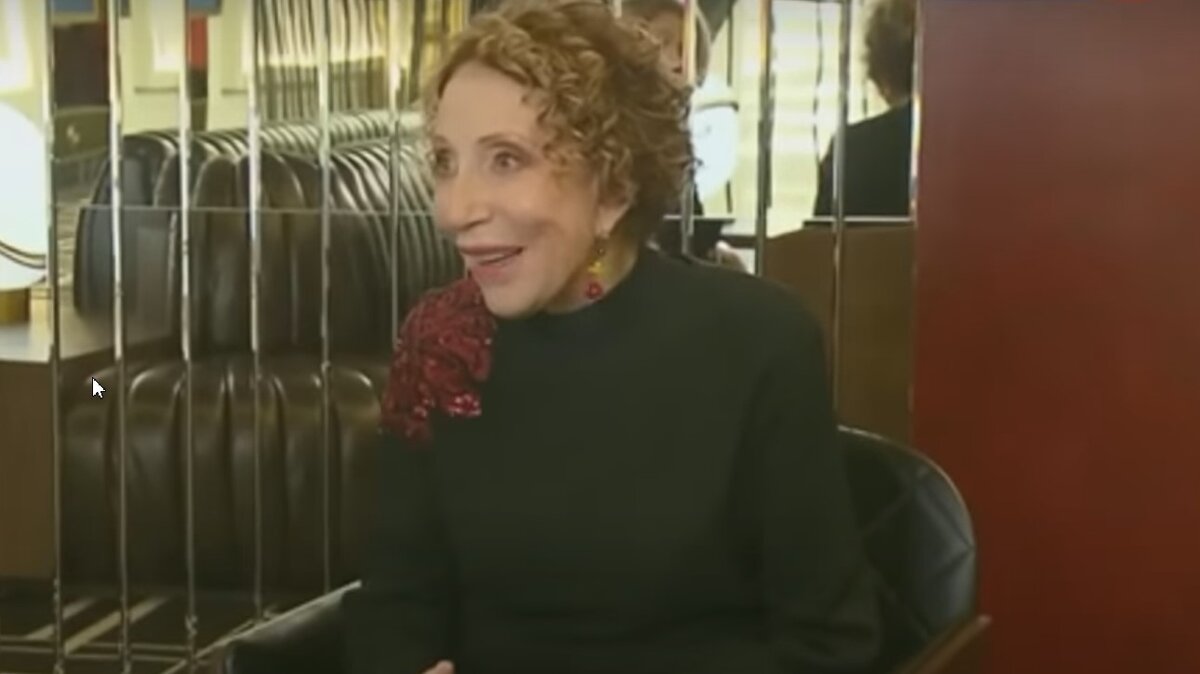 Инна Чурикова, снявшаяся в кине в роли фиг знает кого...