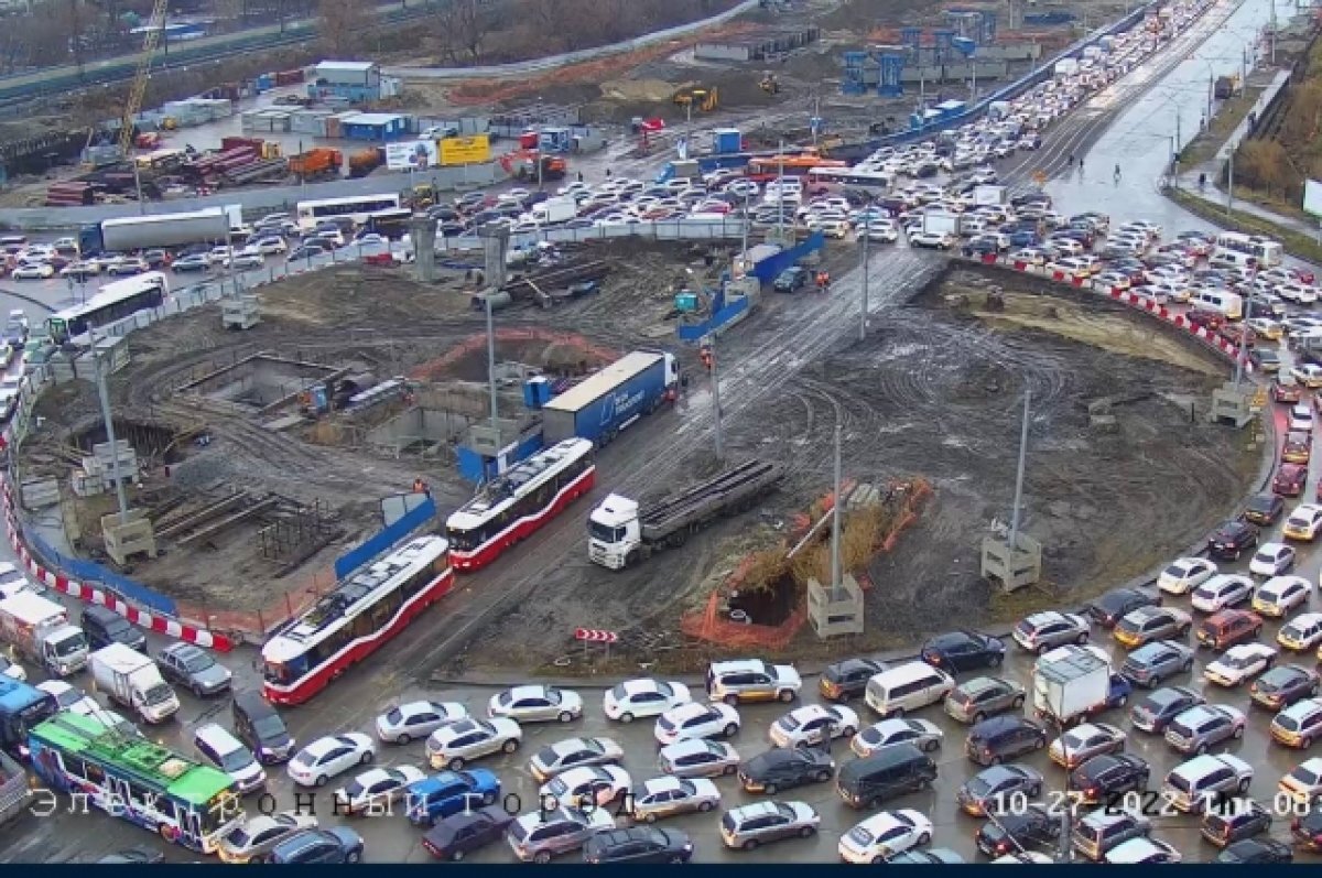    Новосибирск сковали 8-балльные пробки вечером 2 декабря