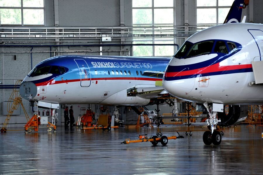 Военные чиновники Ирана подписали контракт на «несколько» Sukhoi Superjet 100 во время авиасалона МАКС-2017