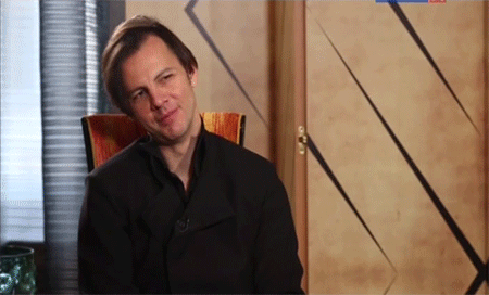 Ирина Никитина: Может все-таки мы попытаемся сегодня как-то разгадать ваш этот образ, в котором вы пребываете, а иногда открываетесь и кажетесь совсем другим.