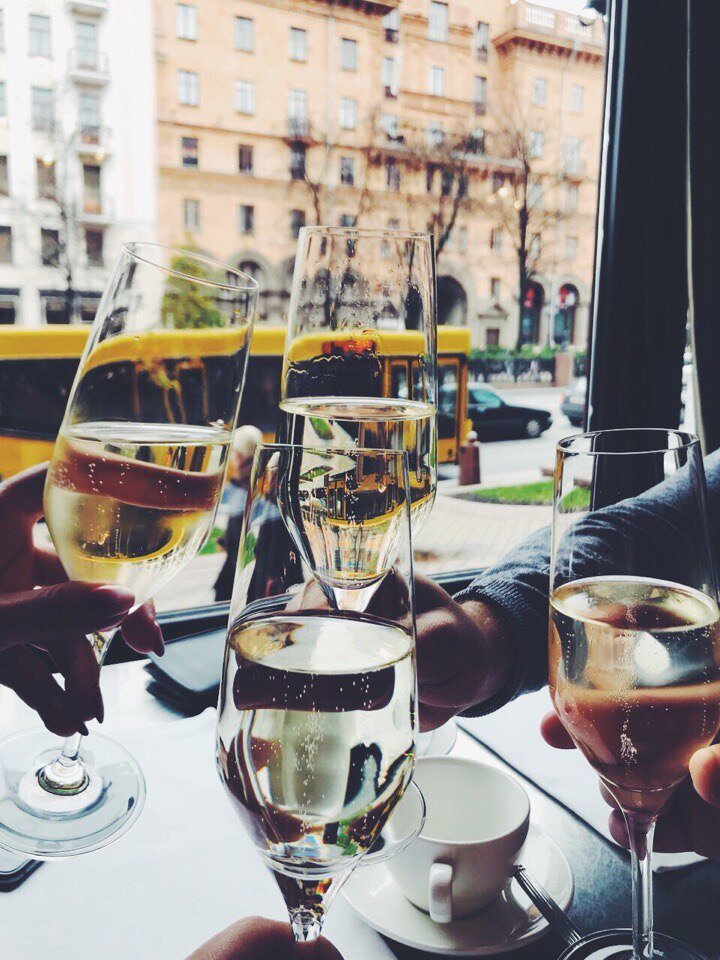 А это мы тратим денежки в минском ресторане. 