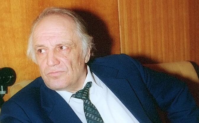    Поэт Валентин Сорокин (Фото: Владимир Мусаэльян / ТАСС)  