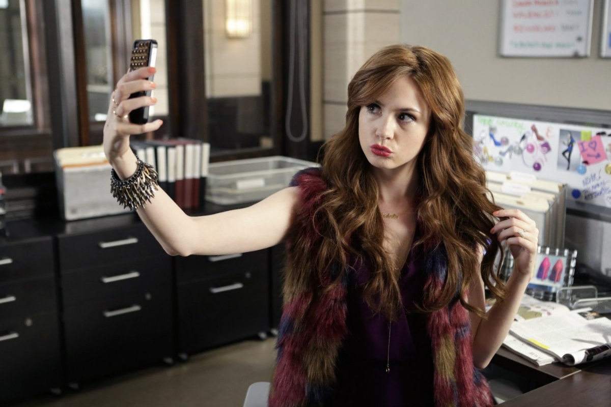 Фото: кадр из фильма "Селфи" 