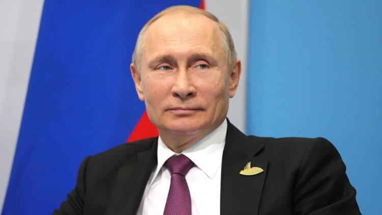     Президент России Владимир Путин попал на обложку еженедельника европейской версии журнала Time. Изображение размещено на сайте издания.